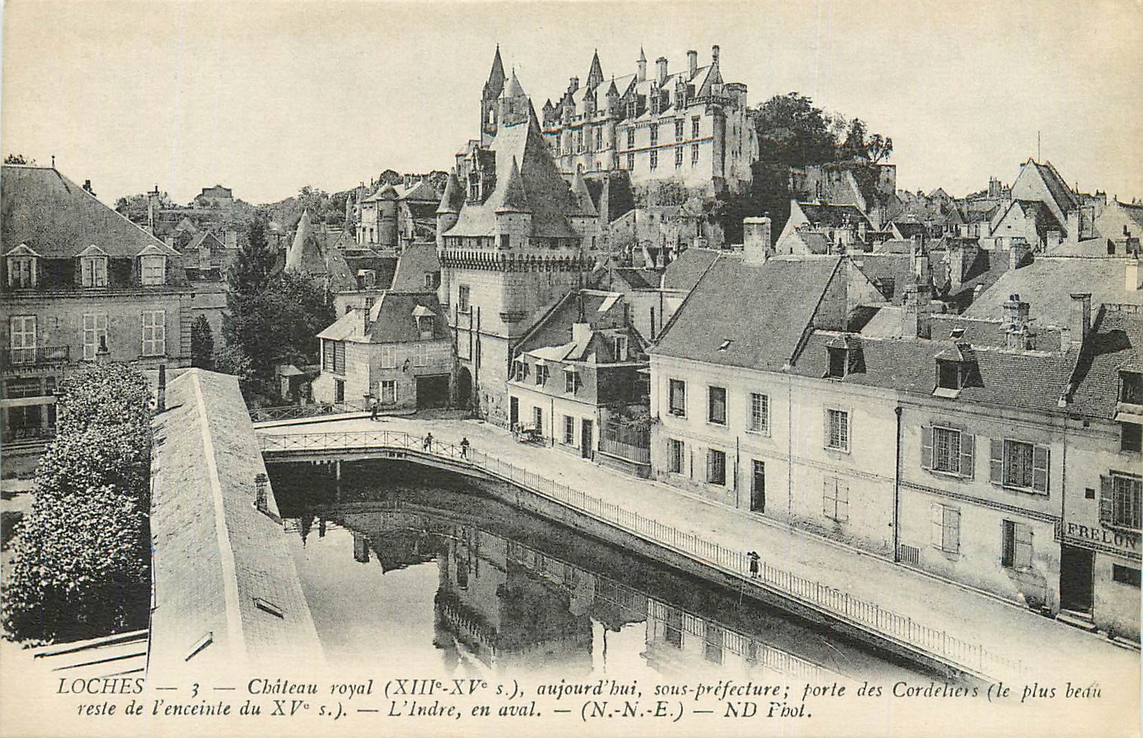 CPA Loches 3 chateau royal (xiii xv s)