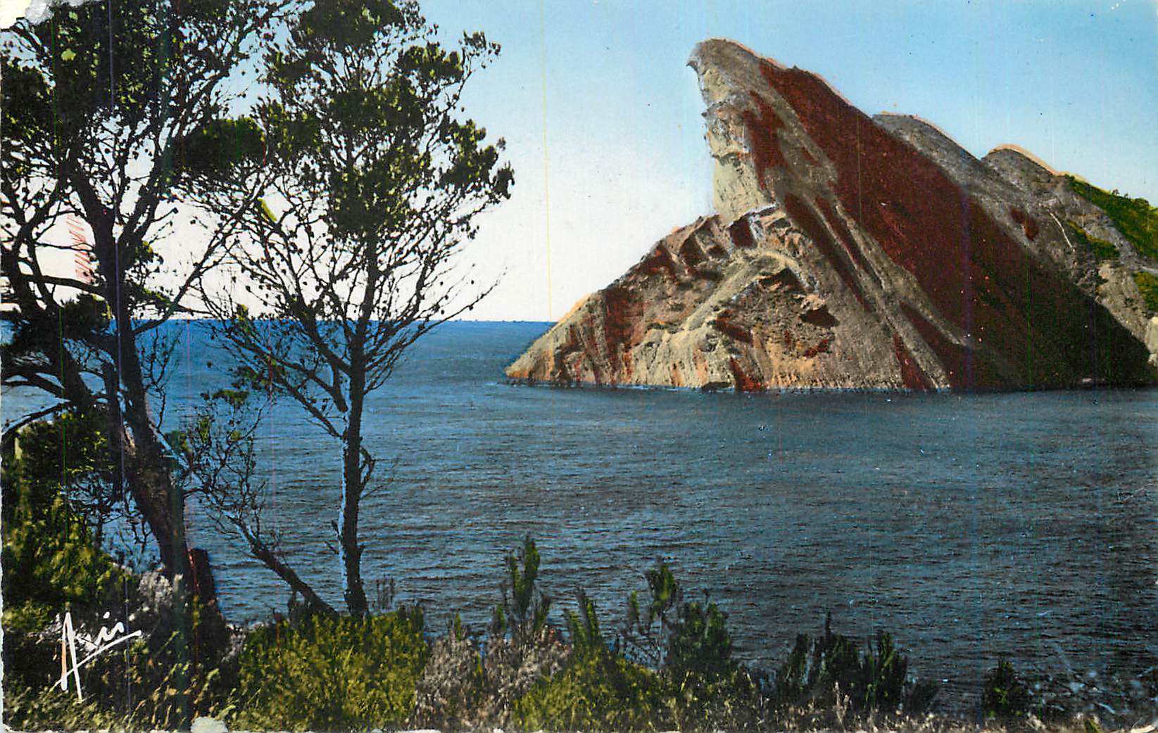 CPM Cote d azur la ciotat le bec d aigle vu l ile verte