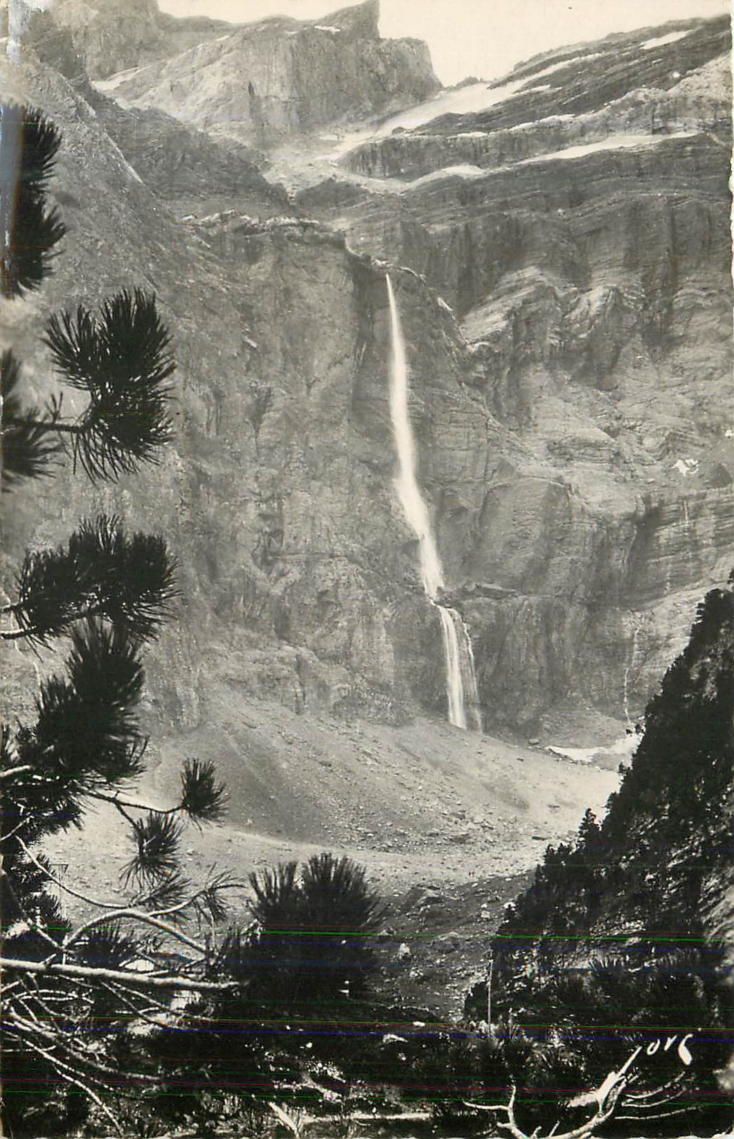 CPM Gavarnie (h p) le cirque la grande cascade (422m de chute)