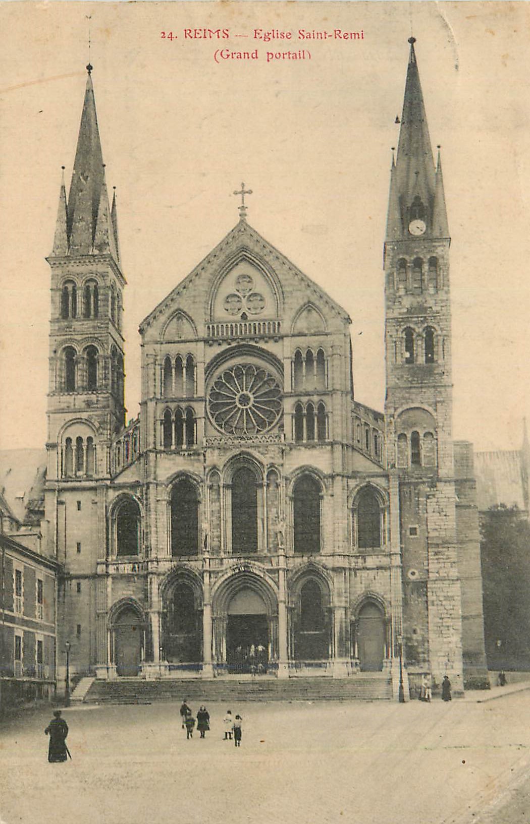 CPA Reims eglise saint remi (grand portail)