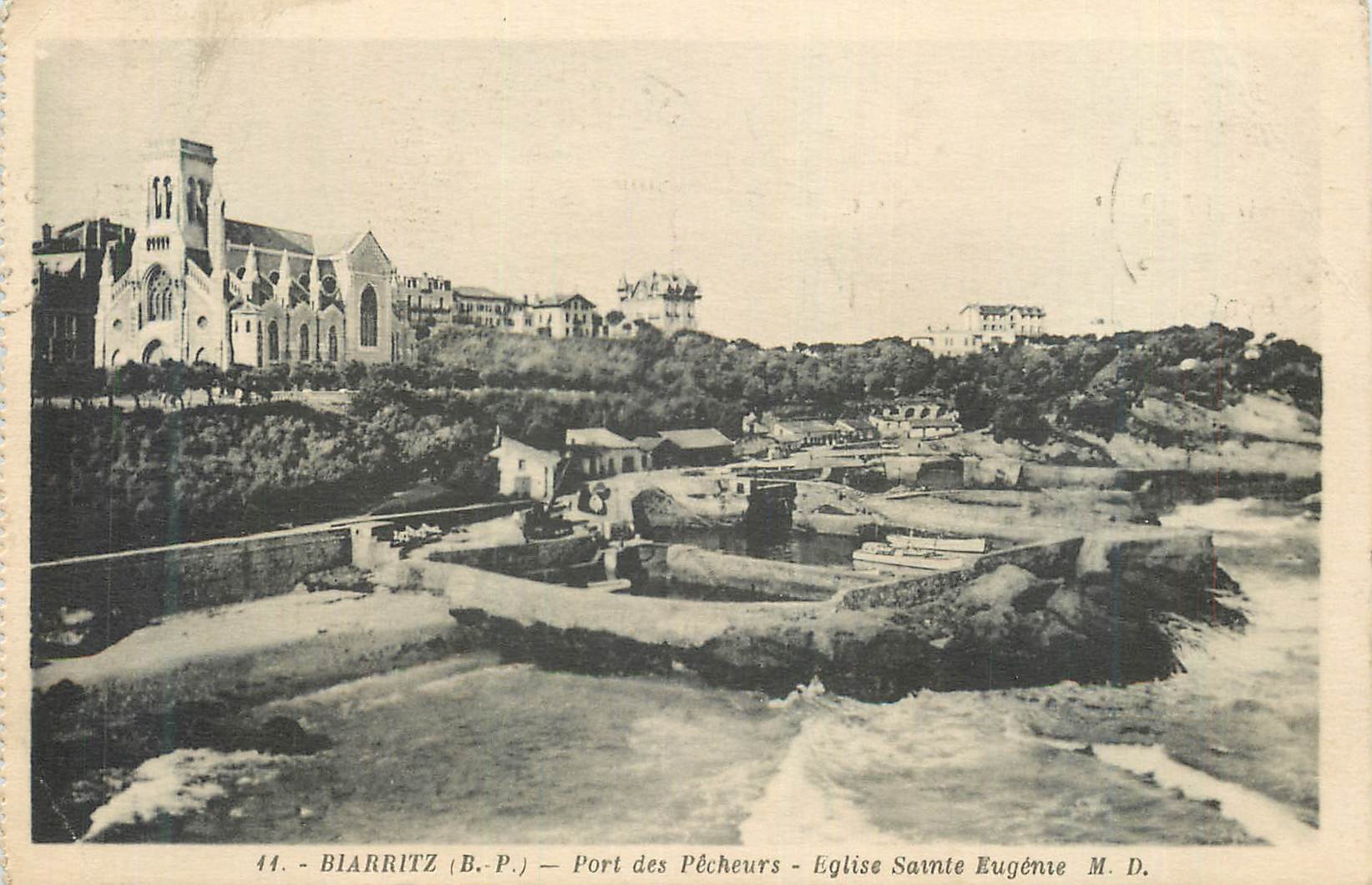 CPA Biarritz (b p) port des pecheurs eglise sainte eugene