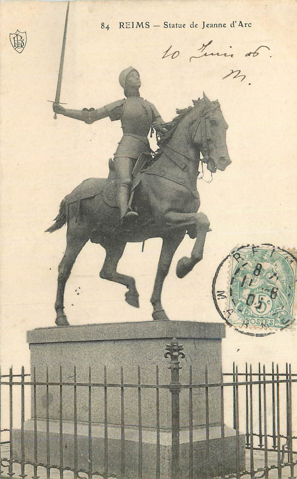 CPA Reims statue de jeanne d arc