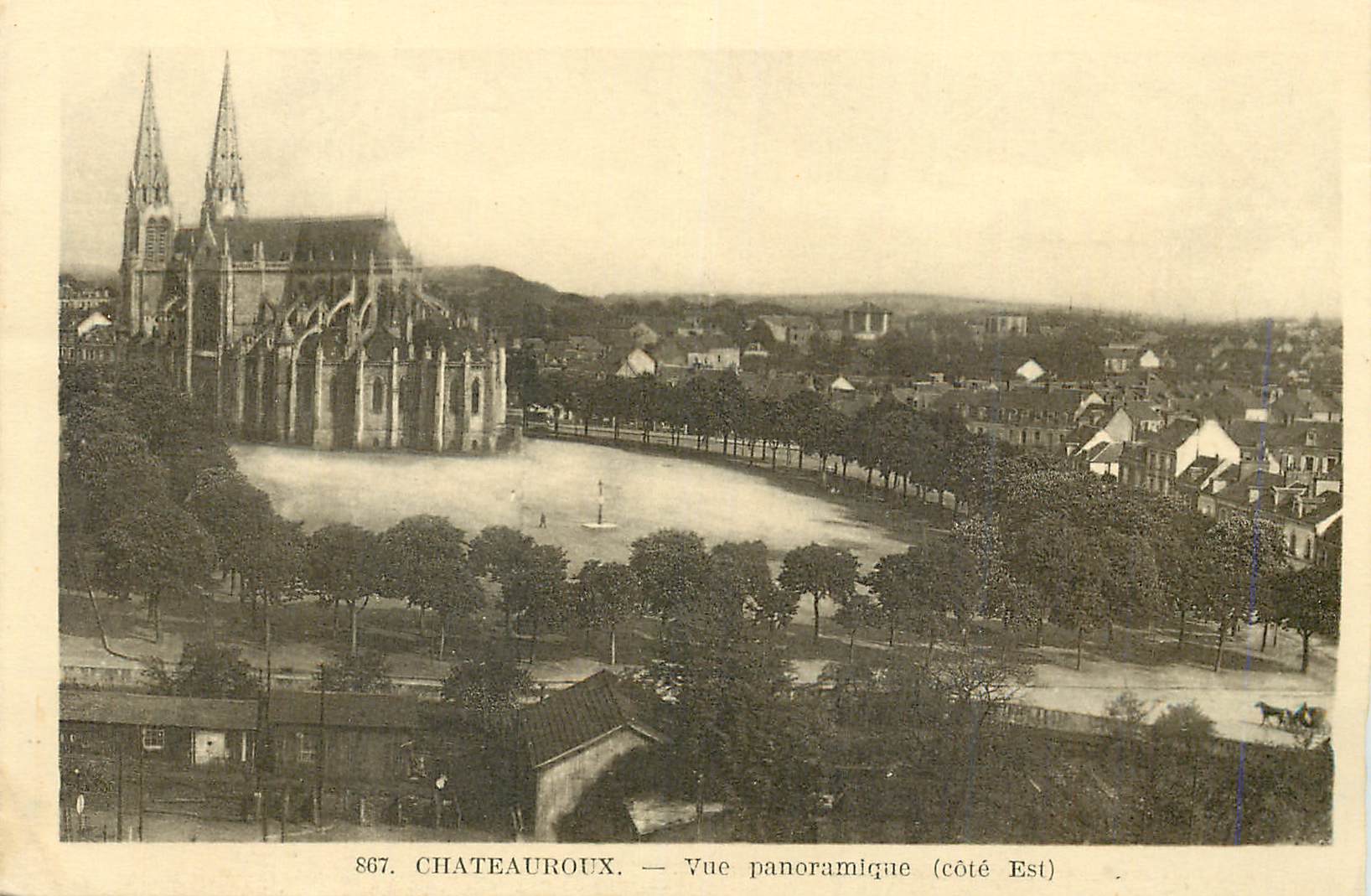 CPA Chateauroux vue panoramique (cote est)