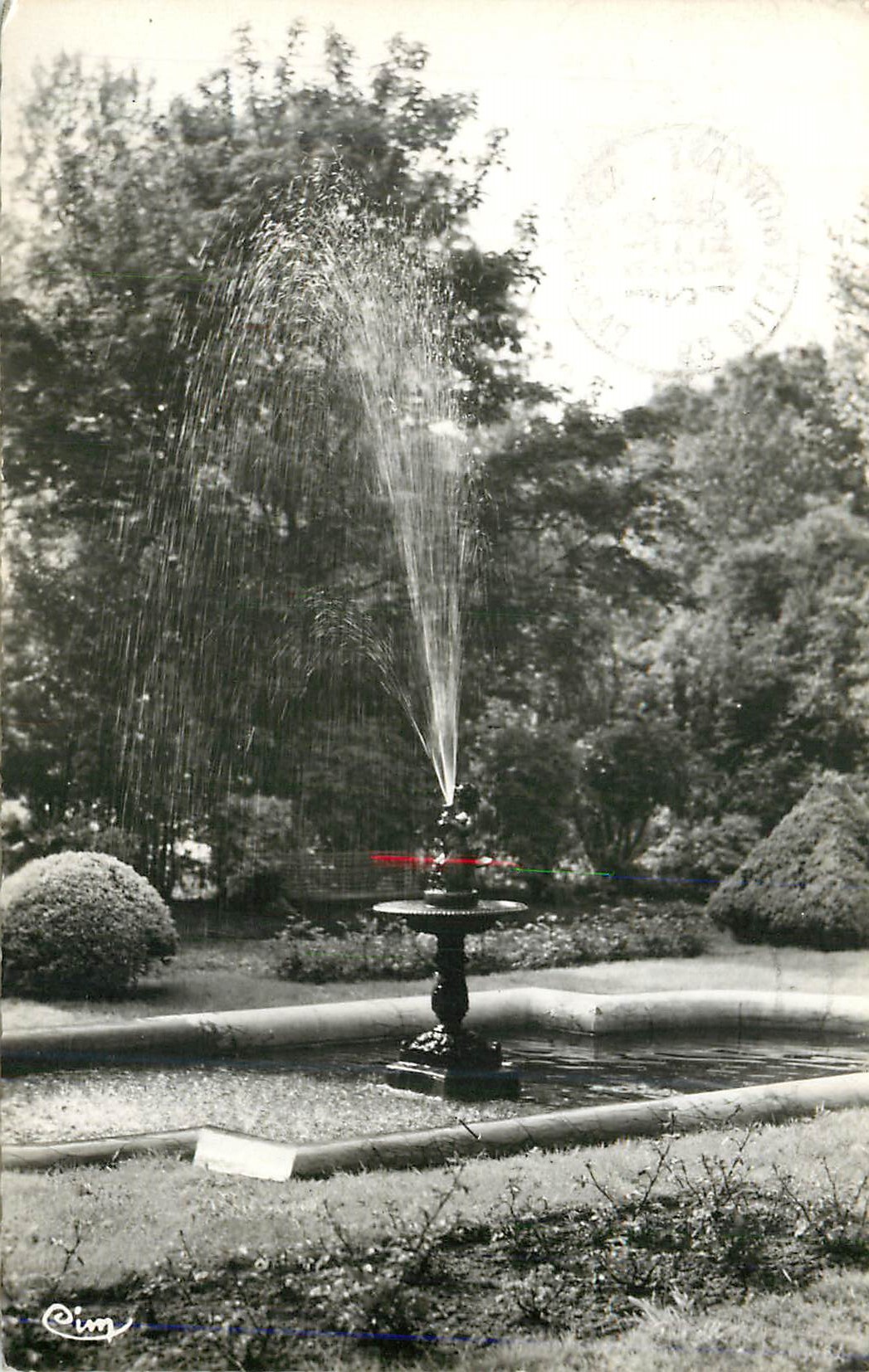 CPM Billy montigny (p de c) 18 le jet d eau au jardin public
