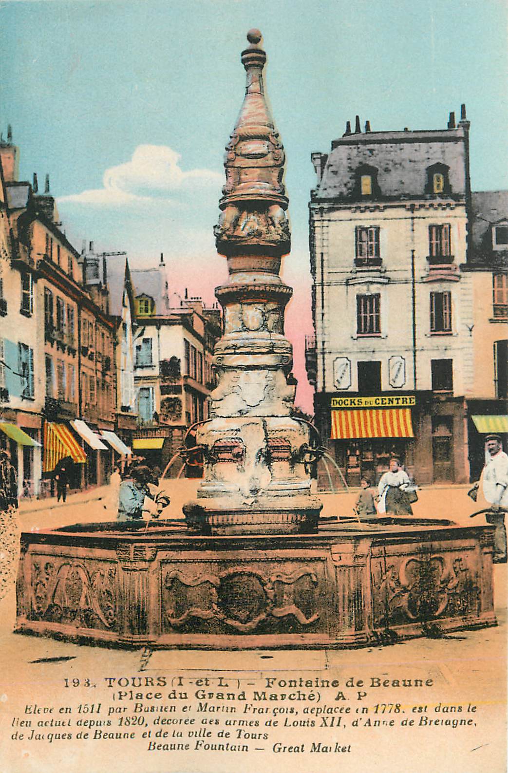 CPA Tours (i et l) fontaine de beaune (place du grand marche)