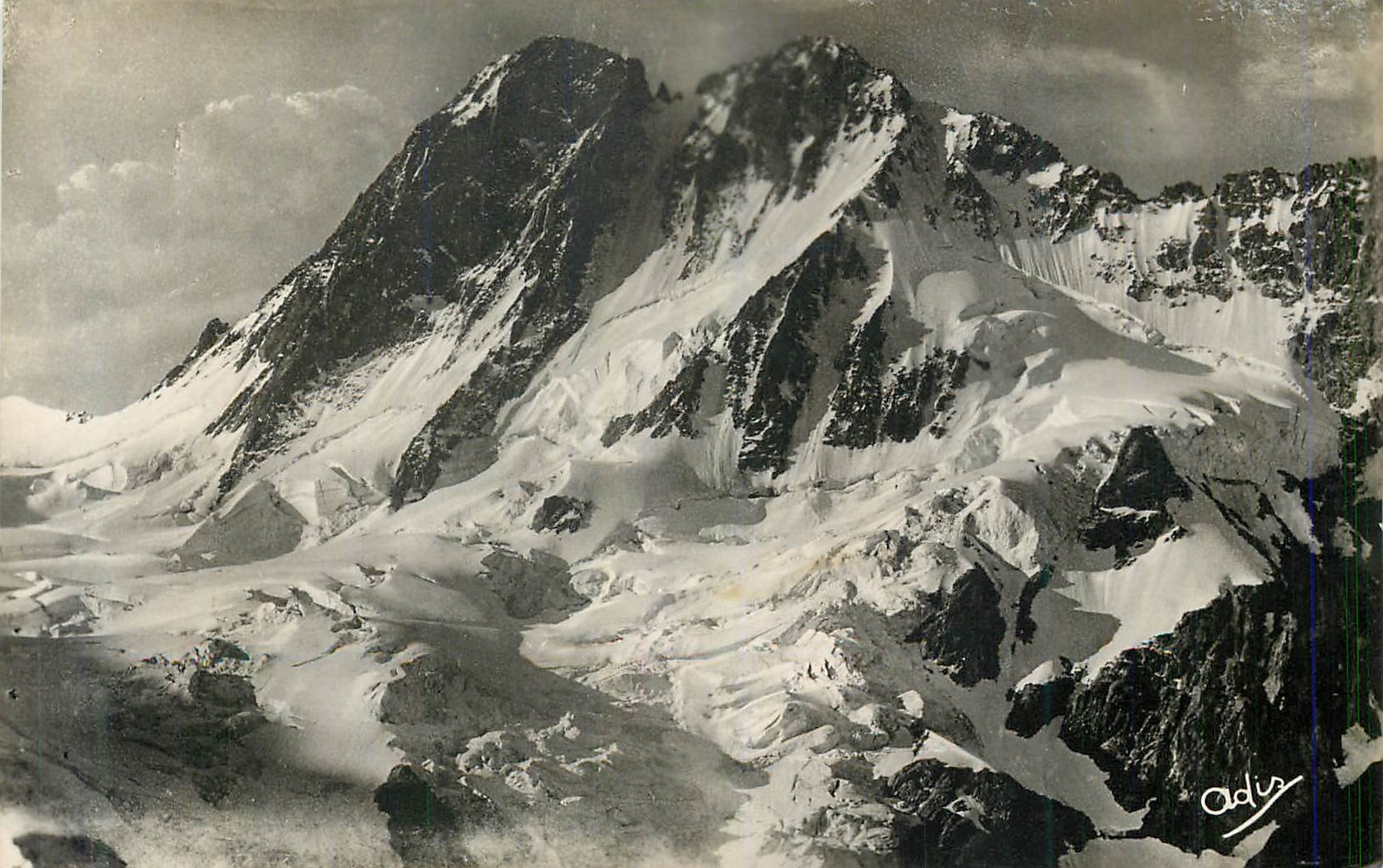 Mont Blanc — vue panoramique — Adis