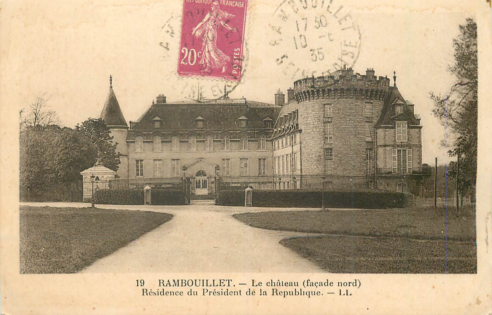 CPA Rambouillet le chateau (facade nord) residence du president de la republique