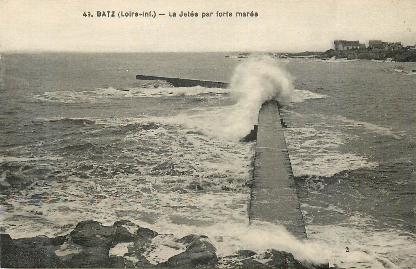 CPA Batz (loire inf) la jetee par forte maree