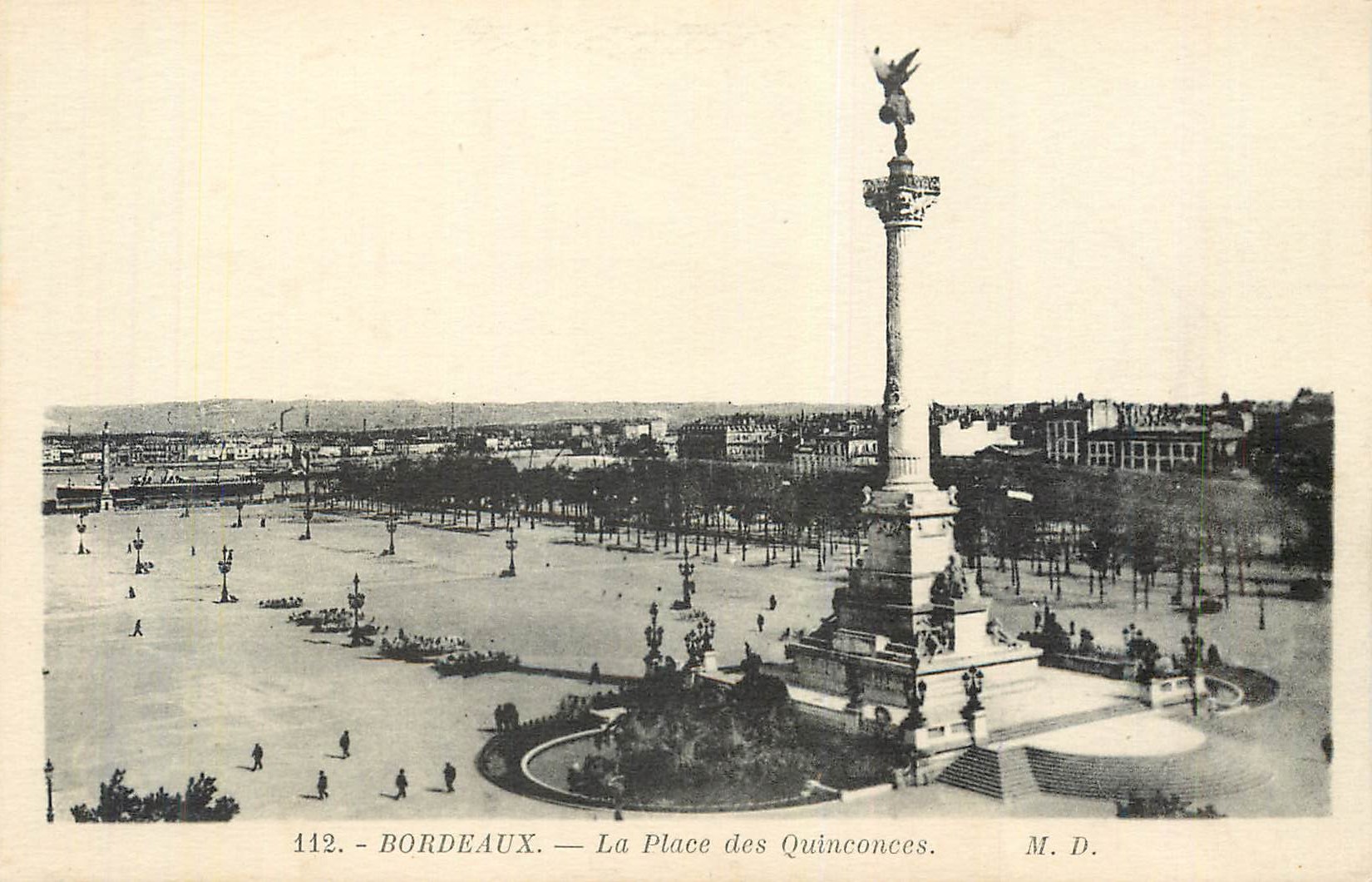CPA Bordeaux la place des quinconces