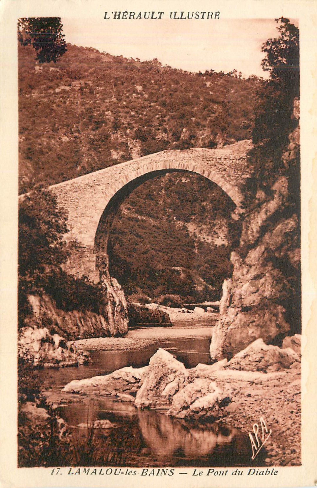 CPA L herault illustre 17 lamalou les bains le pont du diable