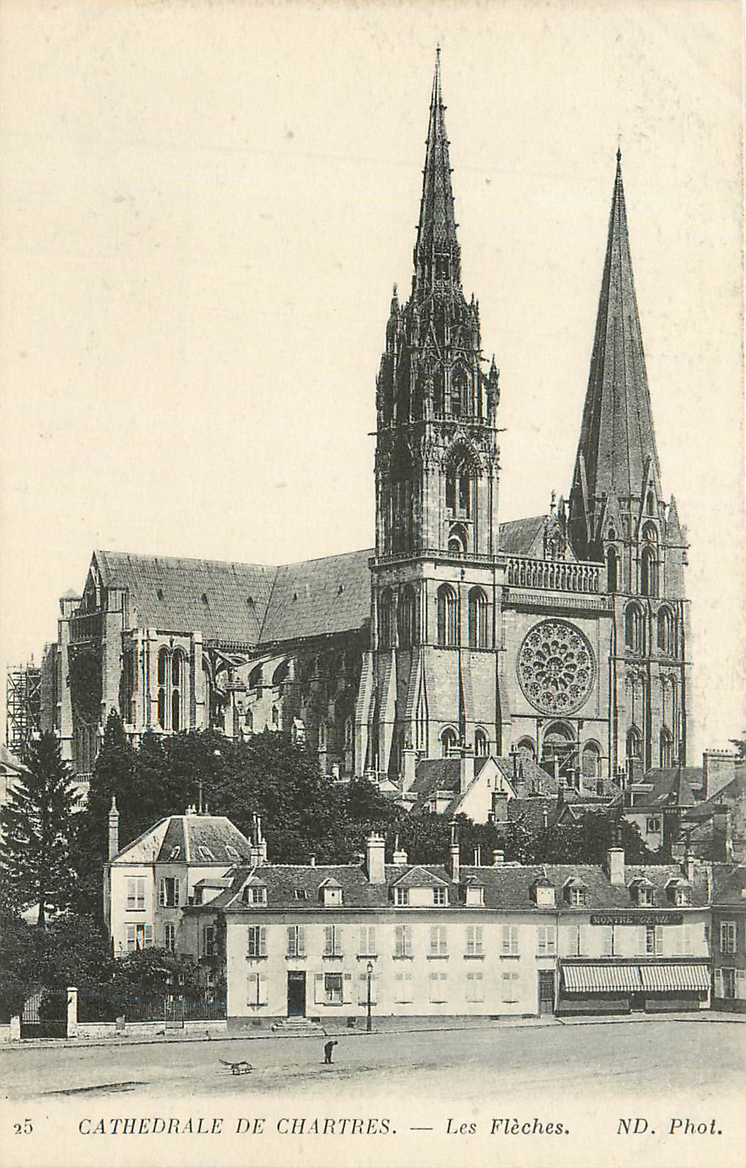 CPA Cathedrale de chartres les fleches