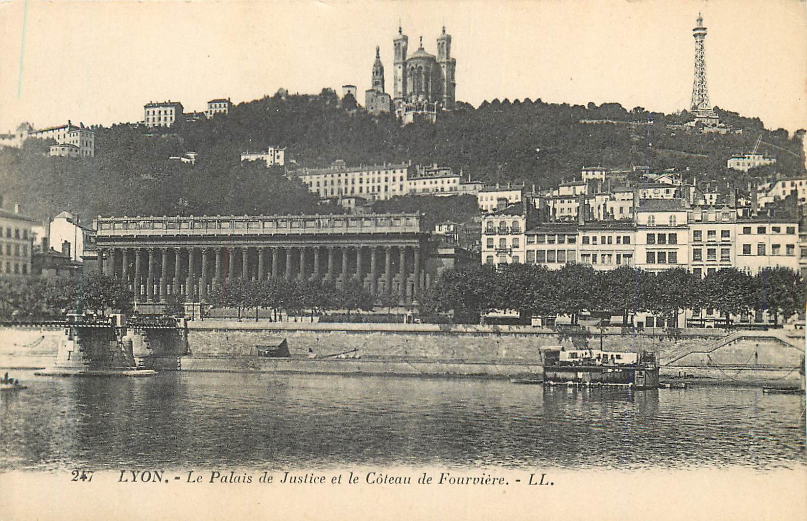 CPA Lyon le palais de justice et le coteau de fourviere