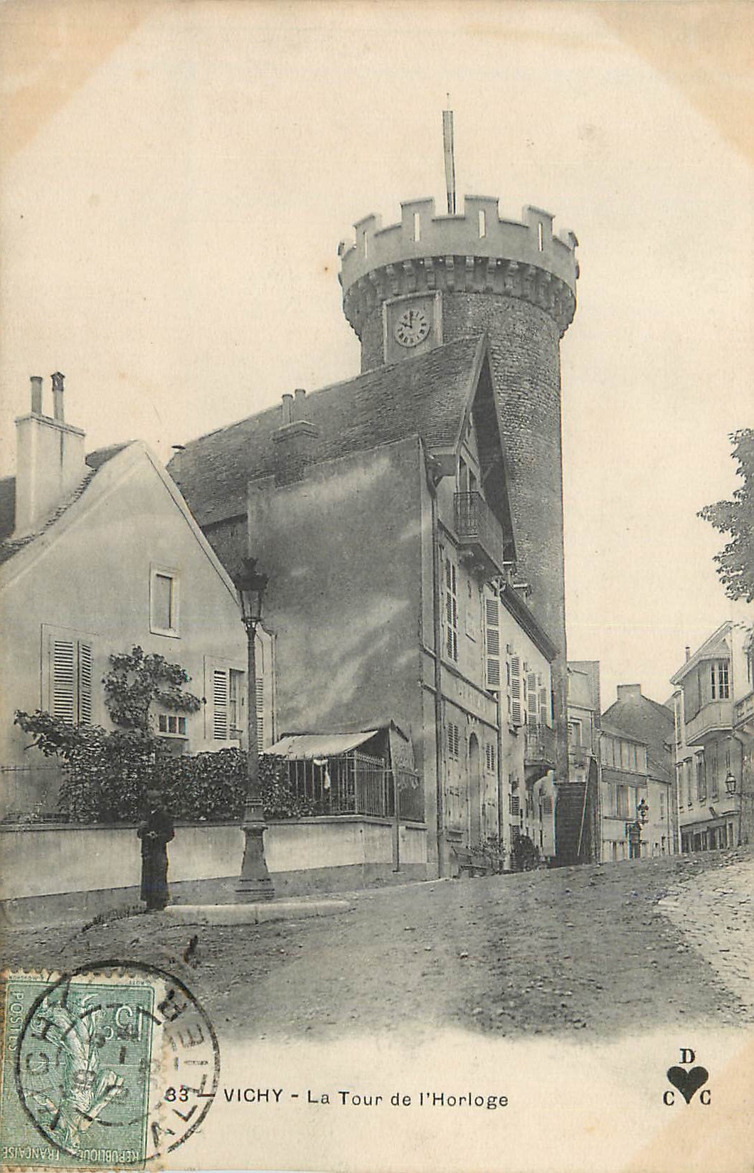 CPA Vichy la tour de l horloge