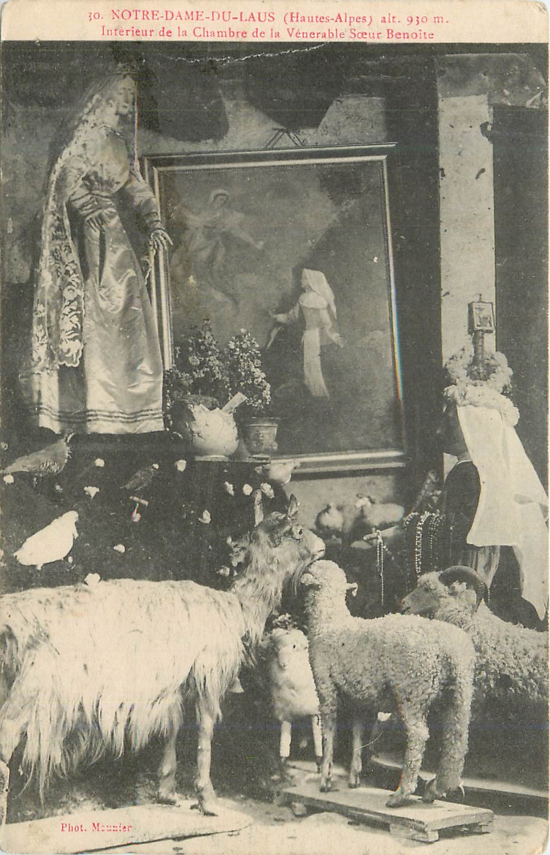 Notre-Dame-du-Laus (Hautes-Alpes) — Intérieur de la Chambre de la Vénérable Sœur Benoîte — Phot. Meunier