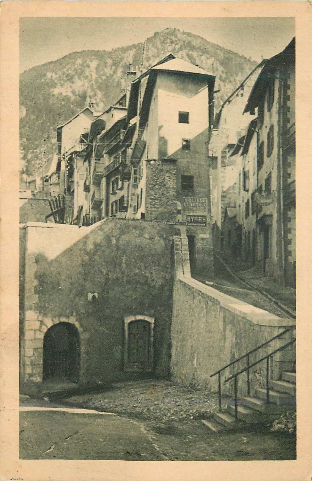 View of a street in Briançon — publisher BYARR