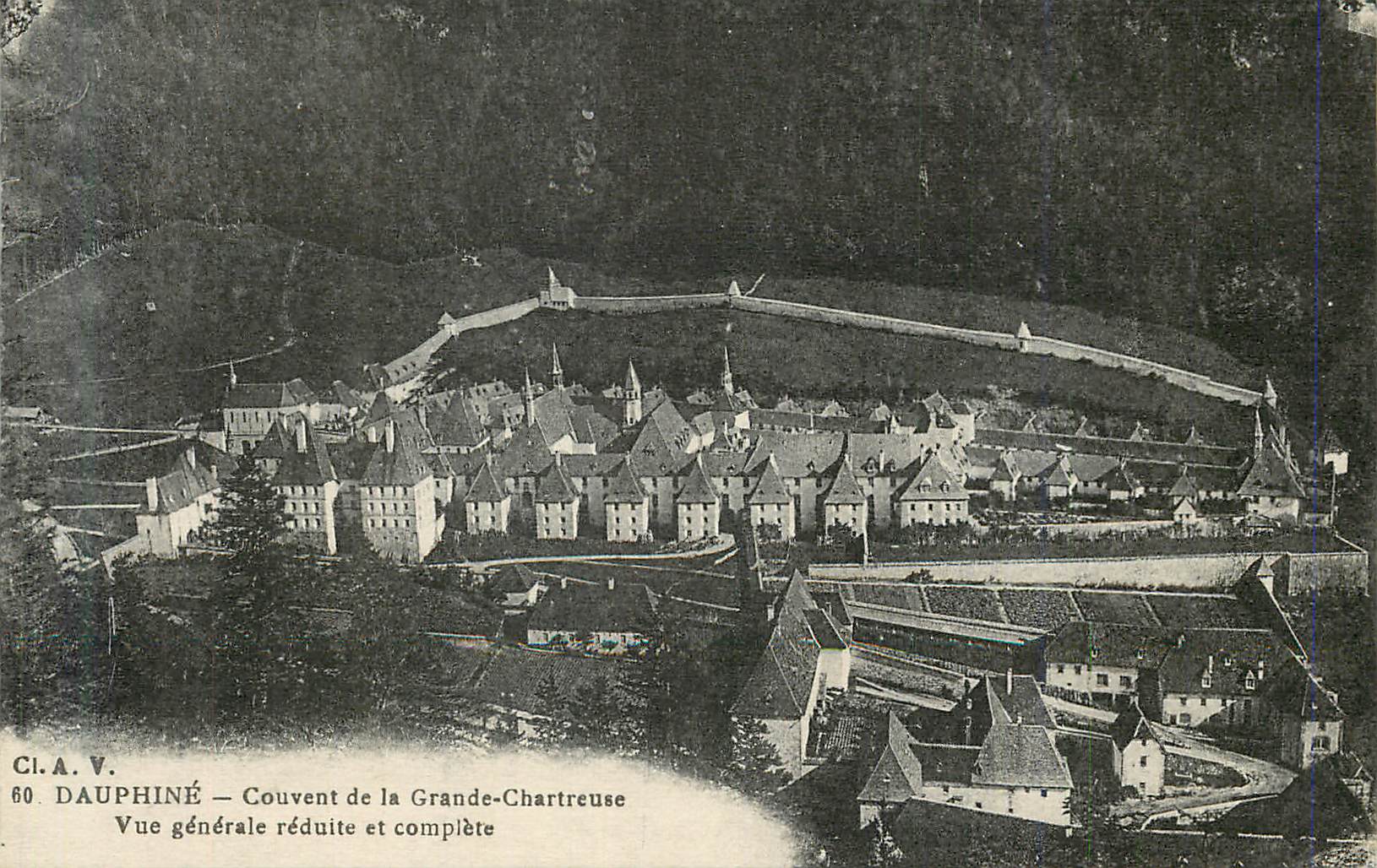 CPA Dauphine couvent de la grande chartreuse vue generale reduite et complete