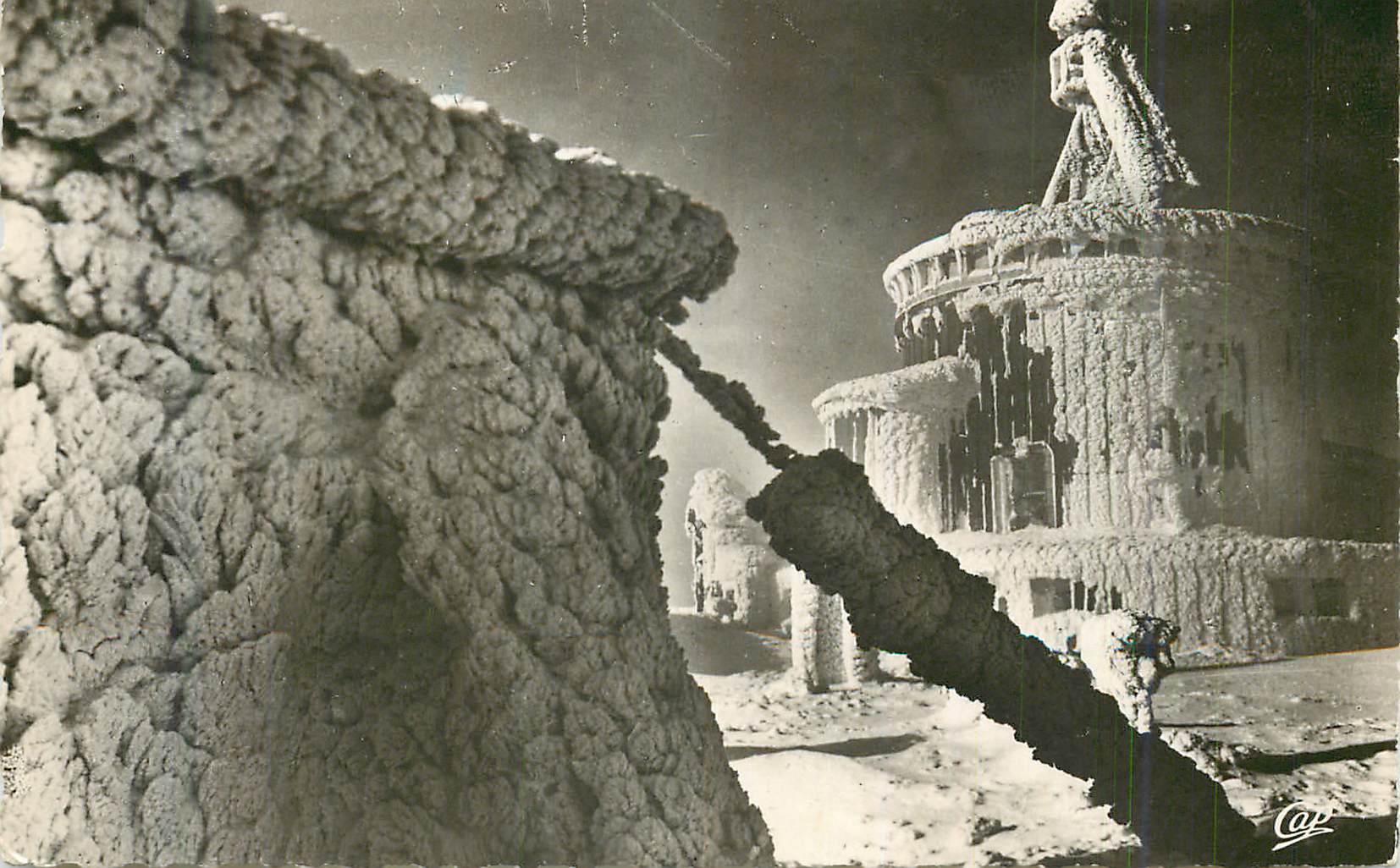 Le château de Neuschwanstein — couvert de glace — éditeur Cap