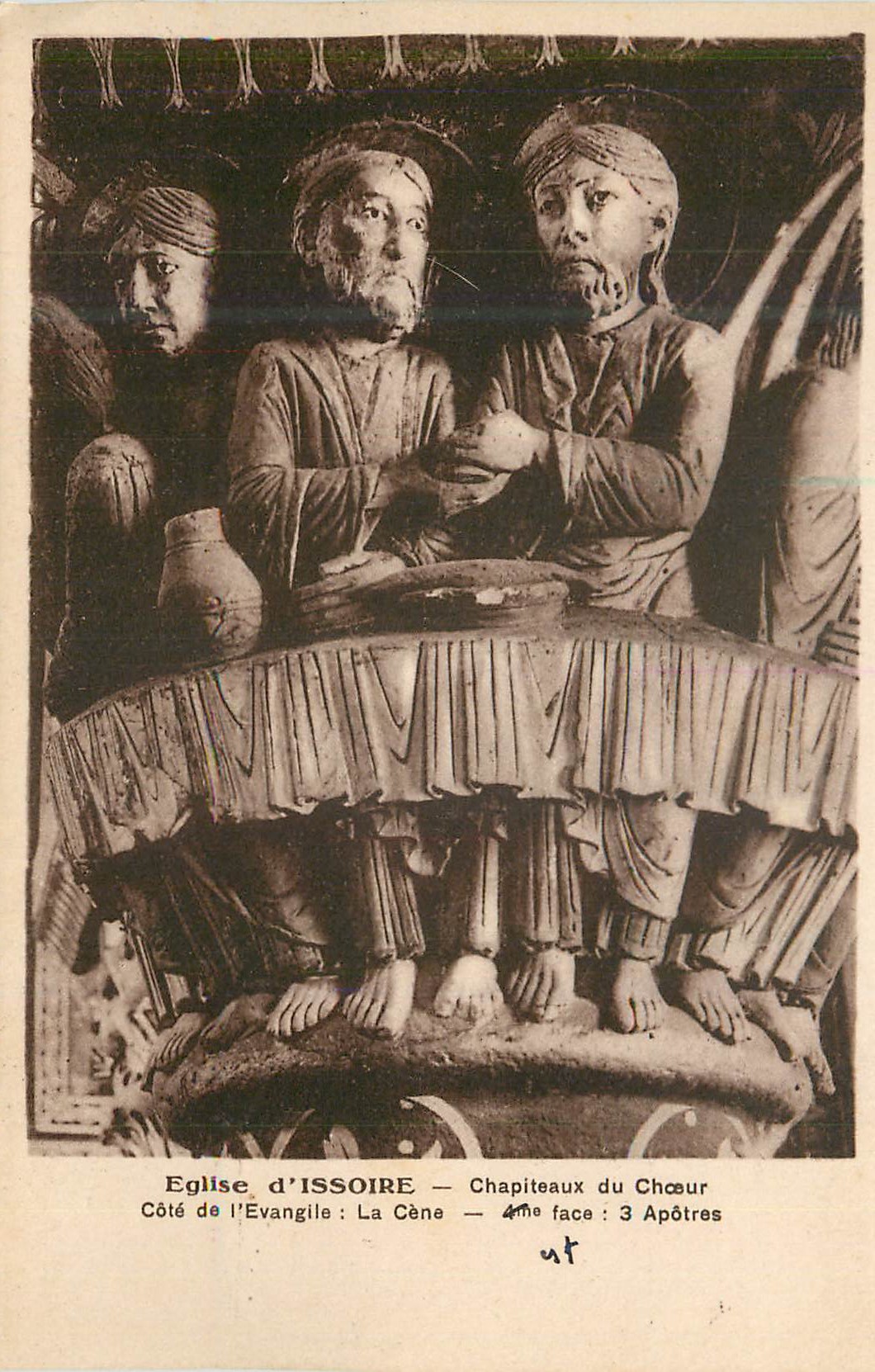 Église d'Issoire — Chapiteaux du Chœur : 4ème face — 3 Apôtres