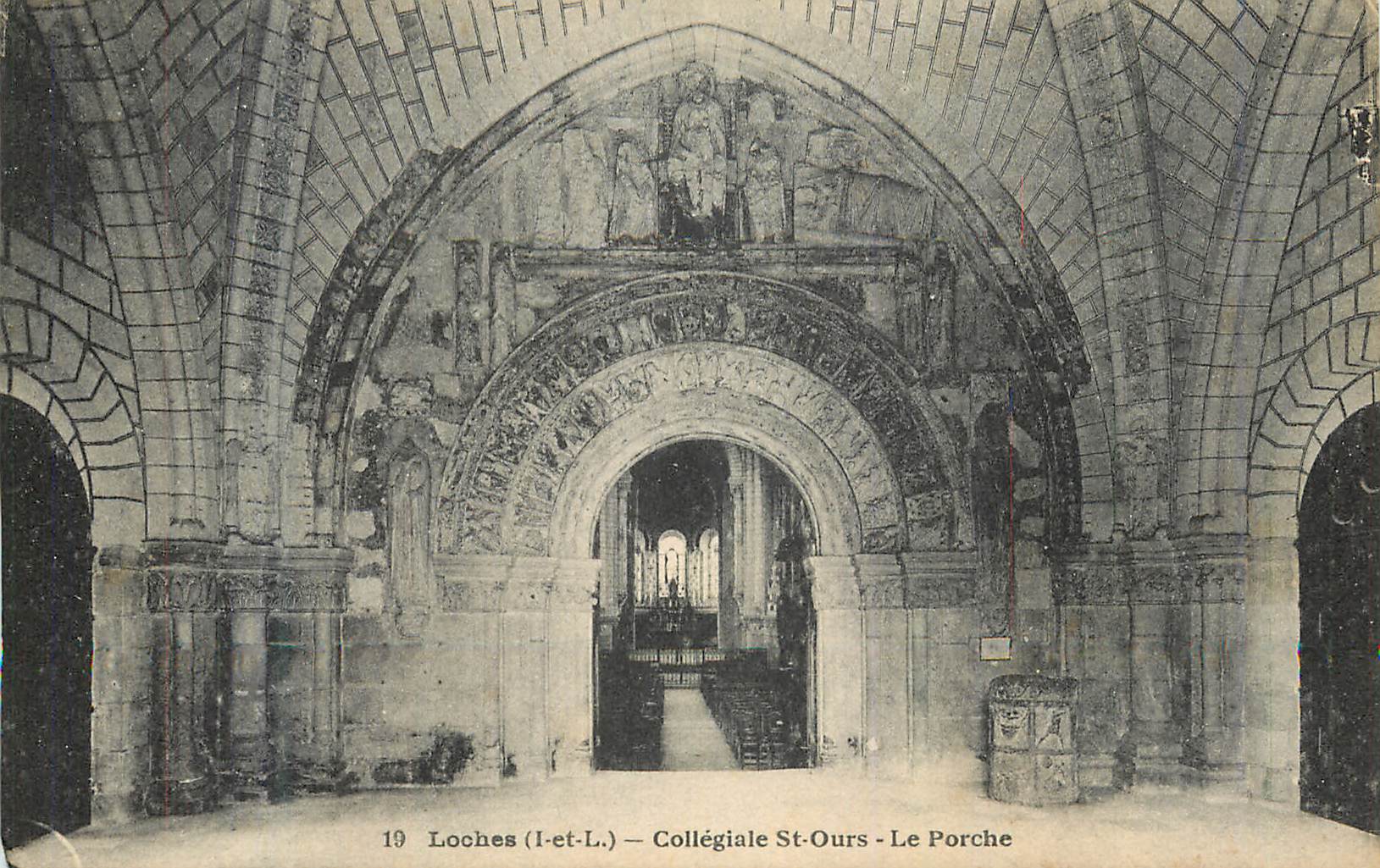 CPA Loches (i et l) collegiale st ours le porche