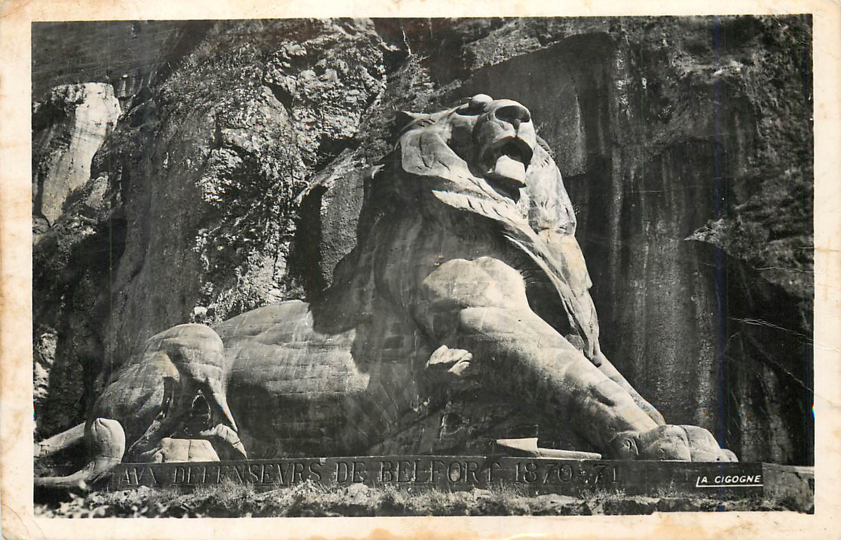 CPM Belfort le lion oeuvre de bartholdi (haut 11m long 22m)
