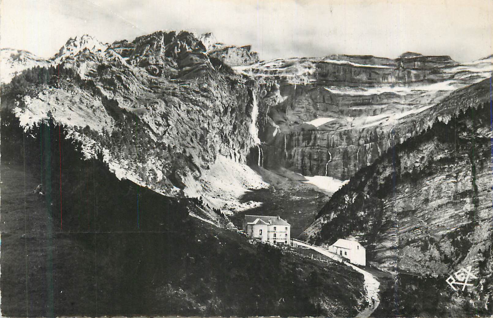 CPM Gavarnie (h p) alt 1357 m vue generale du cirque