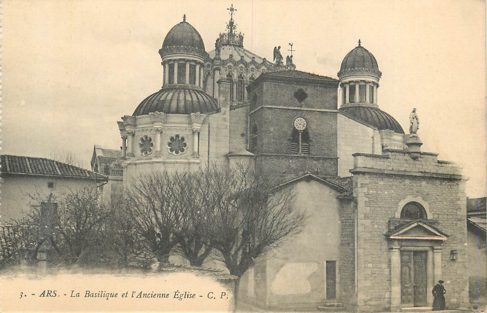 CPA Ars la basilique et l ancienne eglise