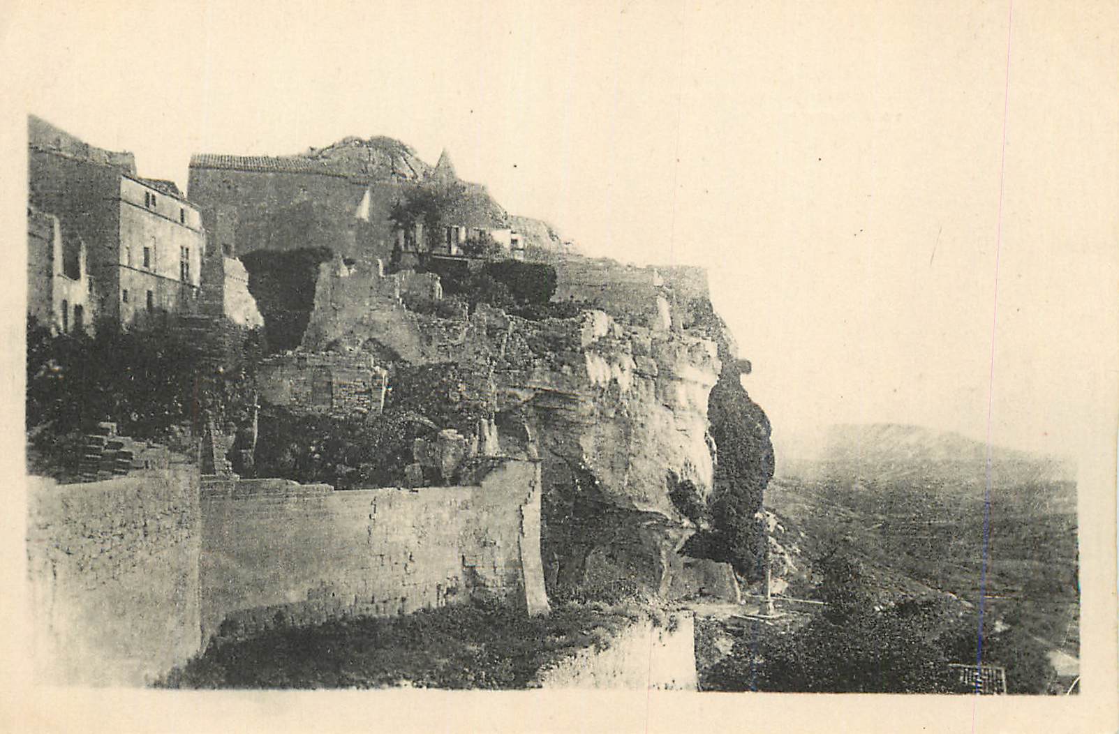 Ruines de Castel del Monte — vue panoramique — éditeur inconnu