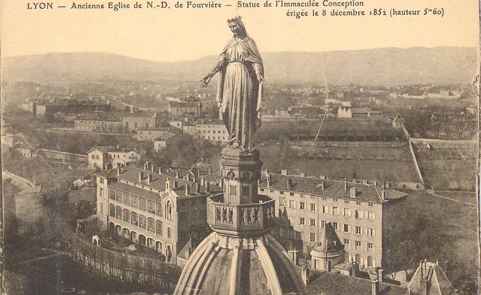 CPA Lyon ancienne eglise de n d de fourviere statue de l immaculee conception erigee le 8 decembre 1852