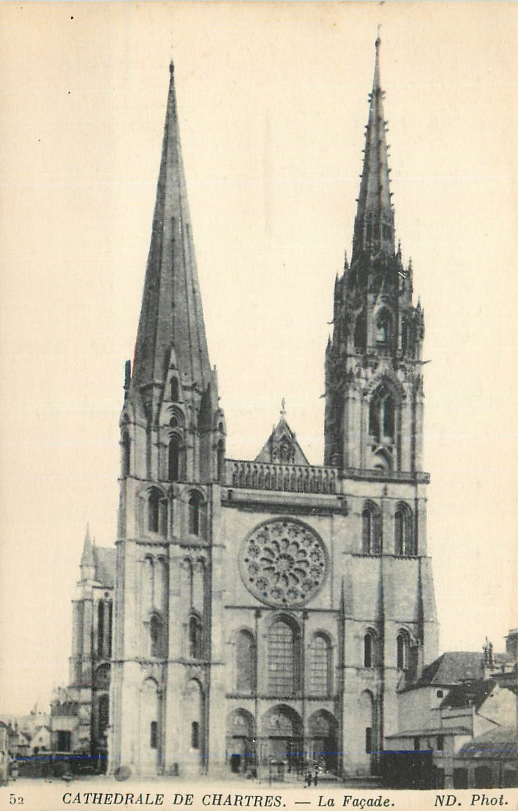 CPA Cathedrale de chartres la facade