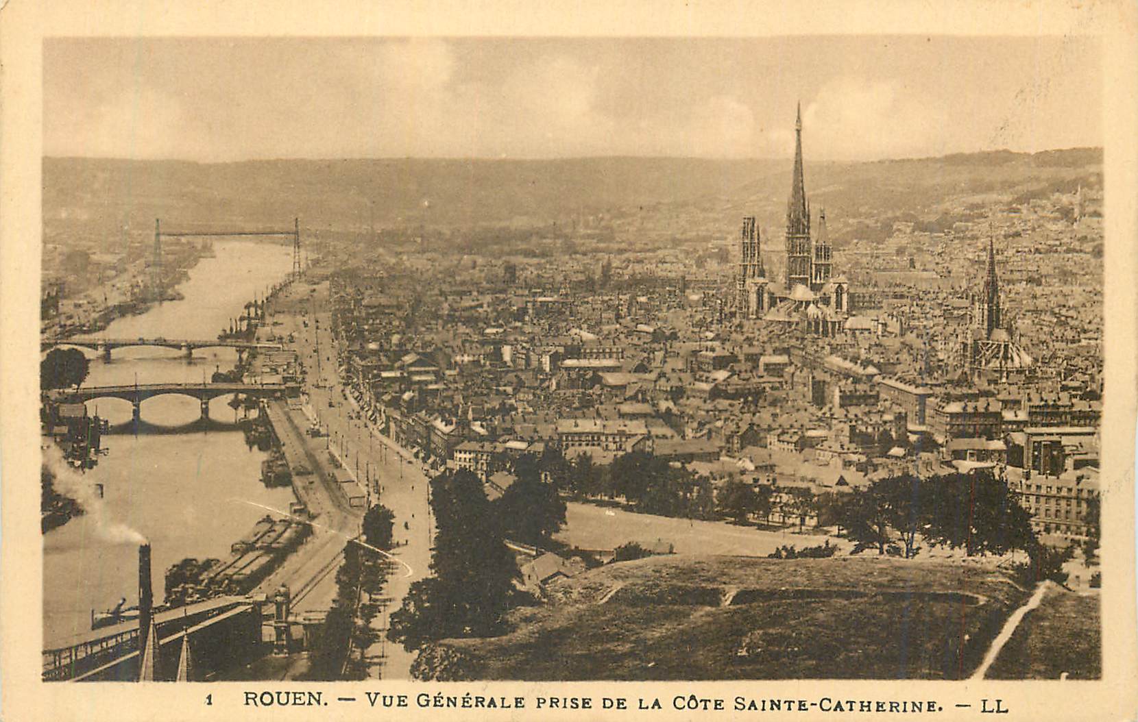 CPA Rouen vue generale prise de la cote sainte catherine