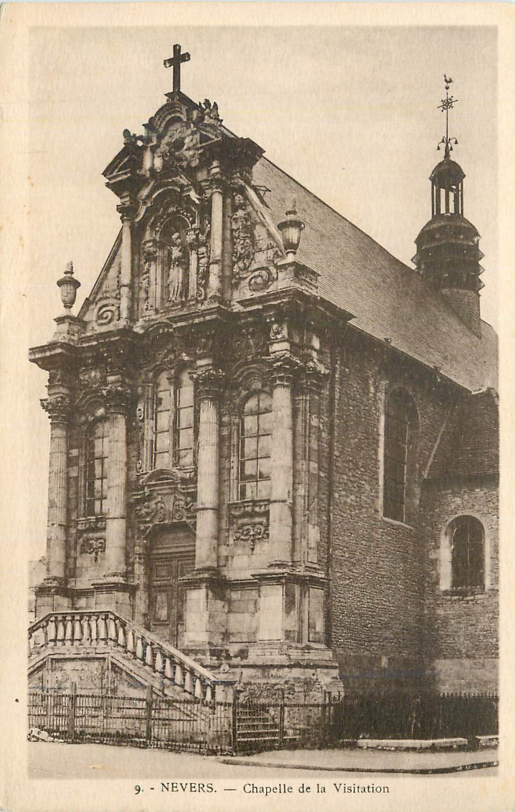 CPA Nevers chapelle de la visitation