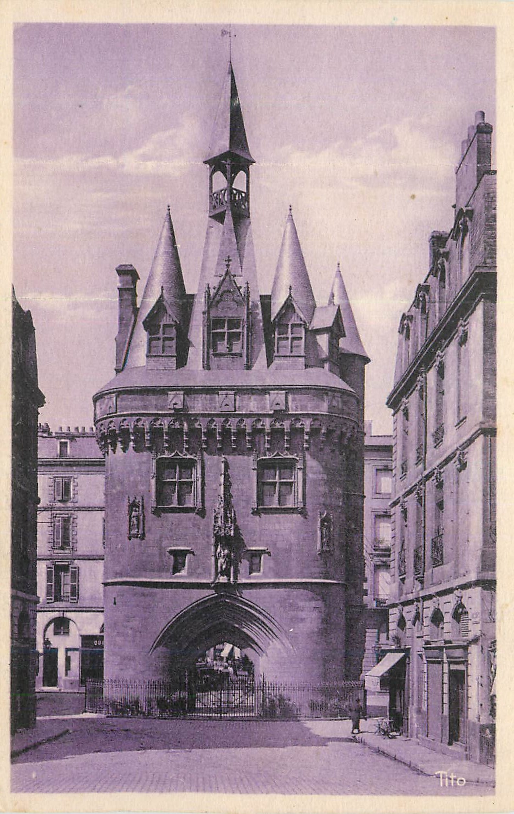 CPA Bordeaux la porte du palais