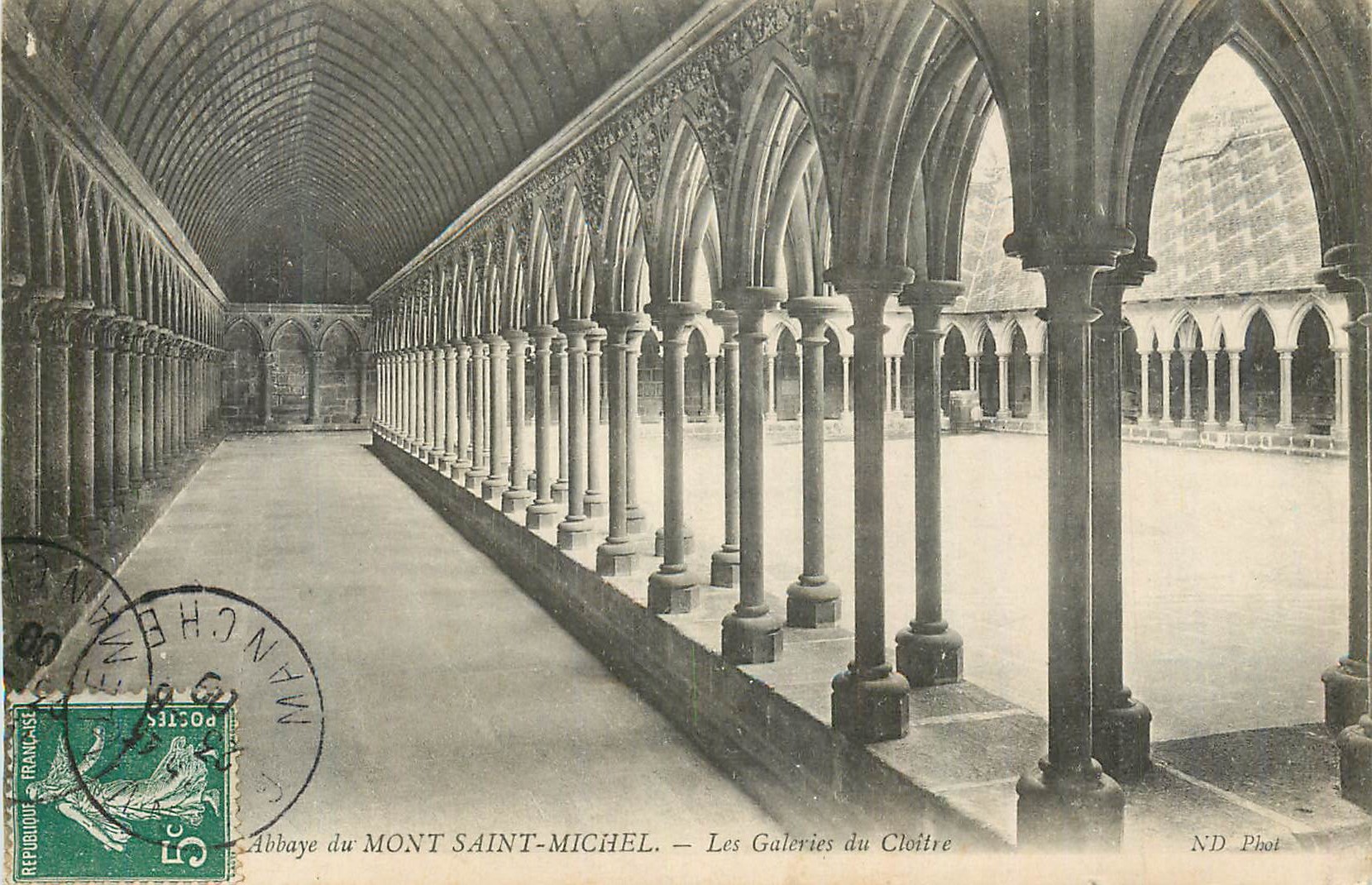 Abbaye du Mont-Saint-Michel — Les Galeries du Cloître