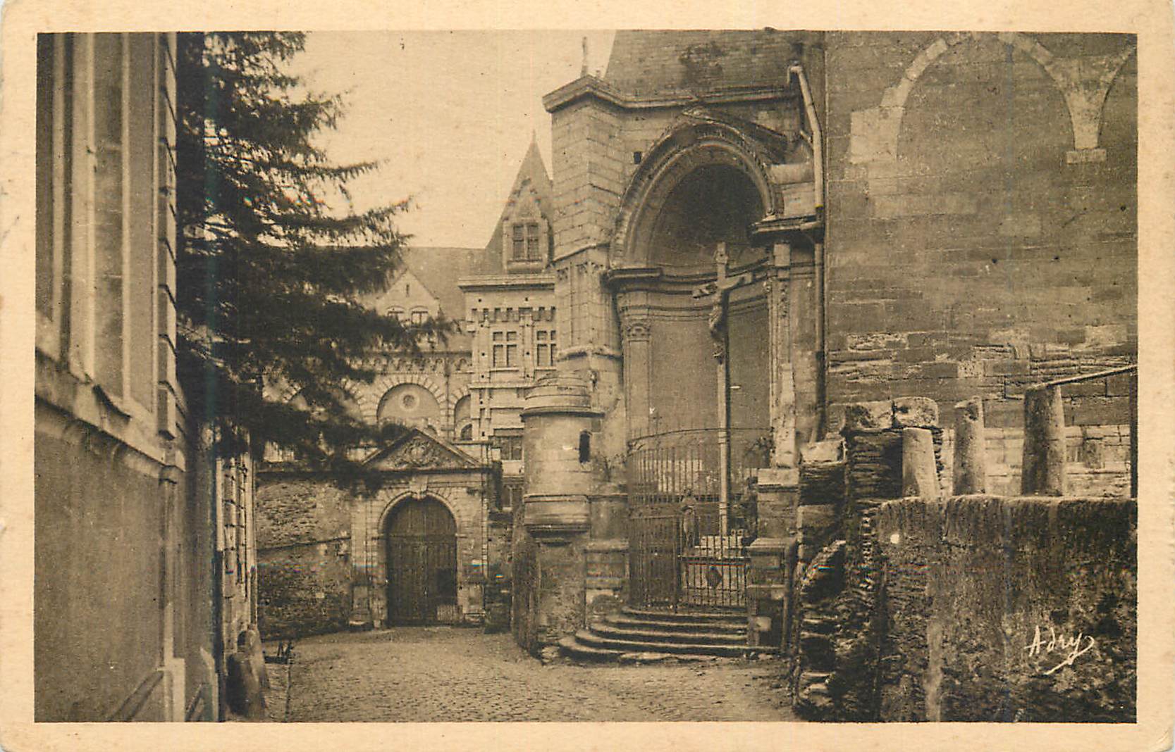 CPA Angers le calvaire rue de l eveche