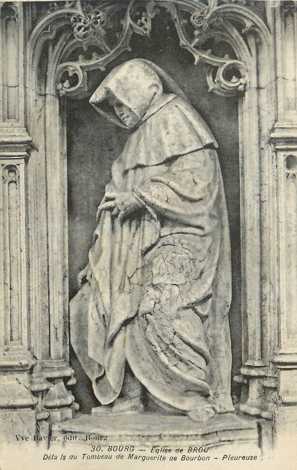 CPA 30 bourg eglise de brou datails du tombeau de marguerite de bourbon pleureuse