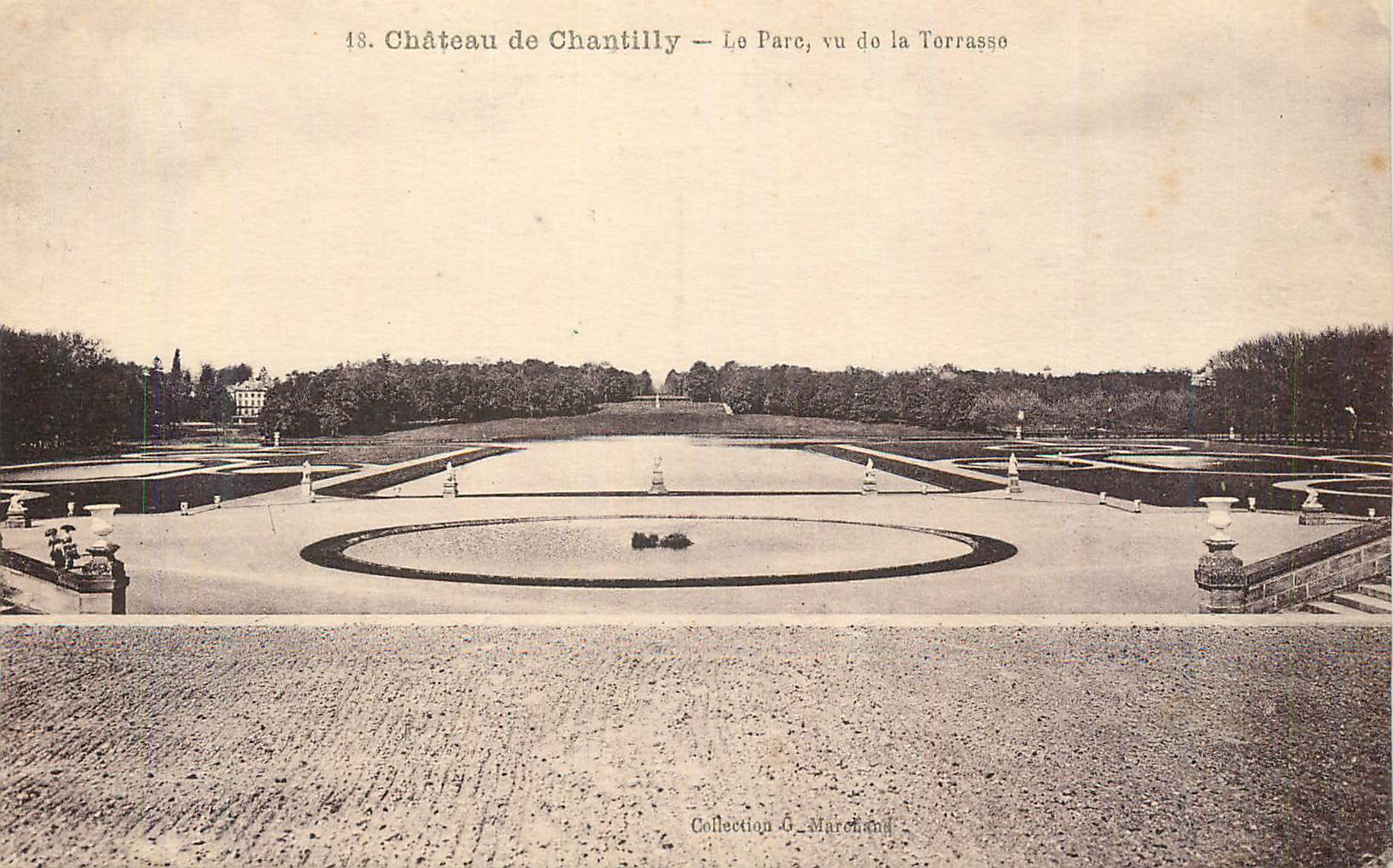 CPA Chateau de Chantilly Le Parc vu de la Terrasse