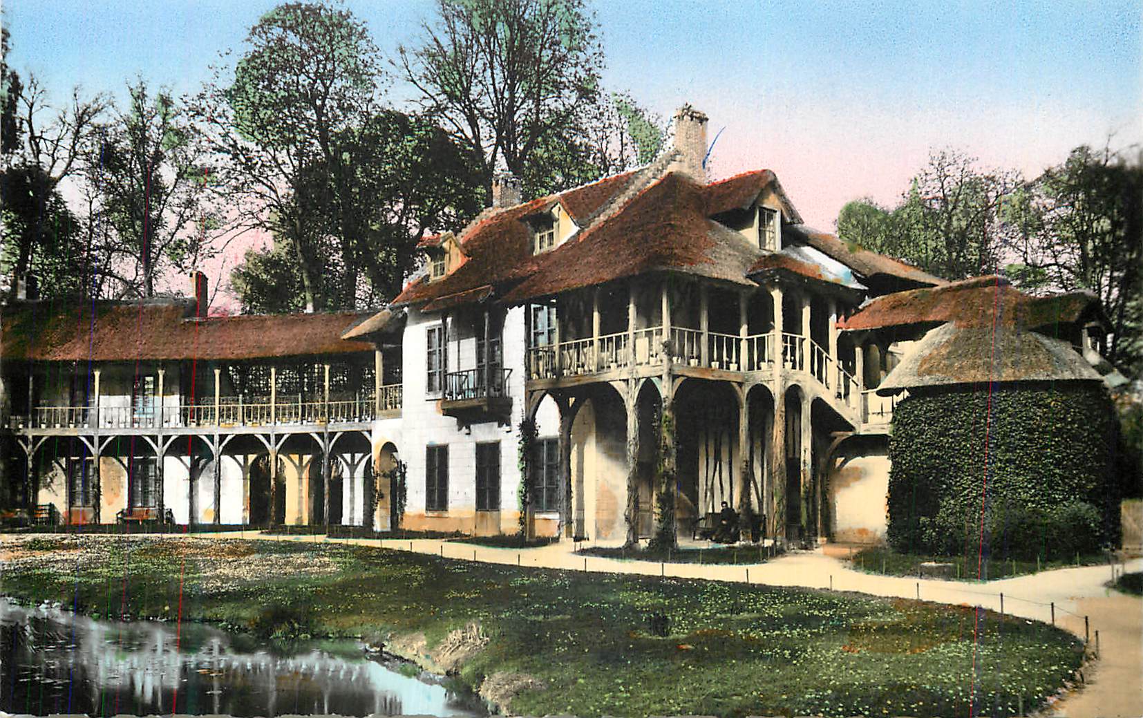 CPM Versailles Trianon La Maison de la Reine