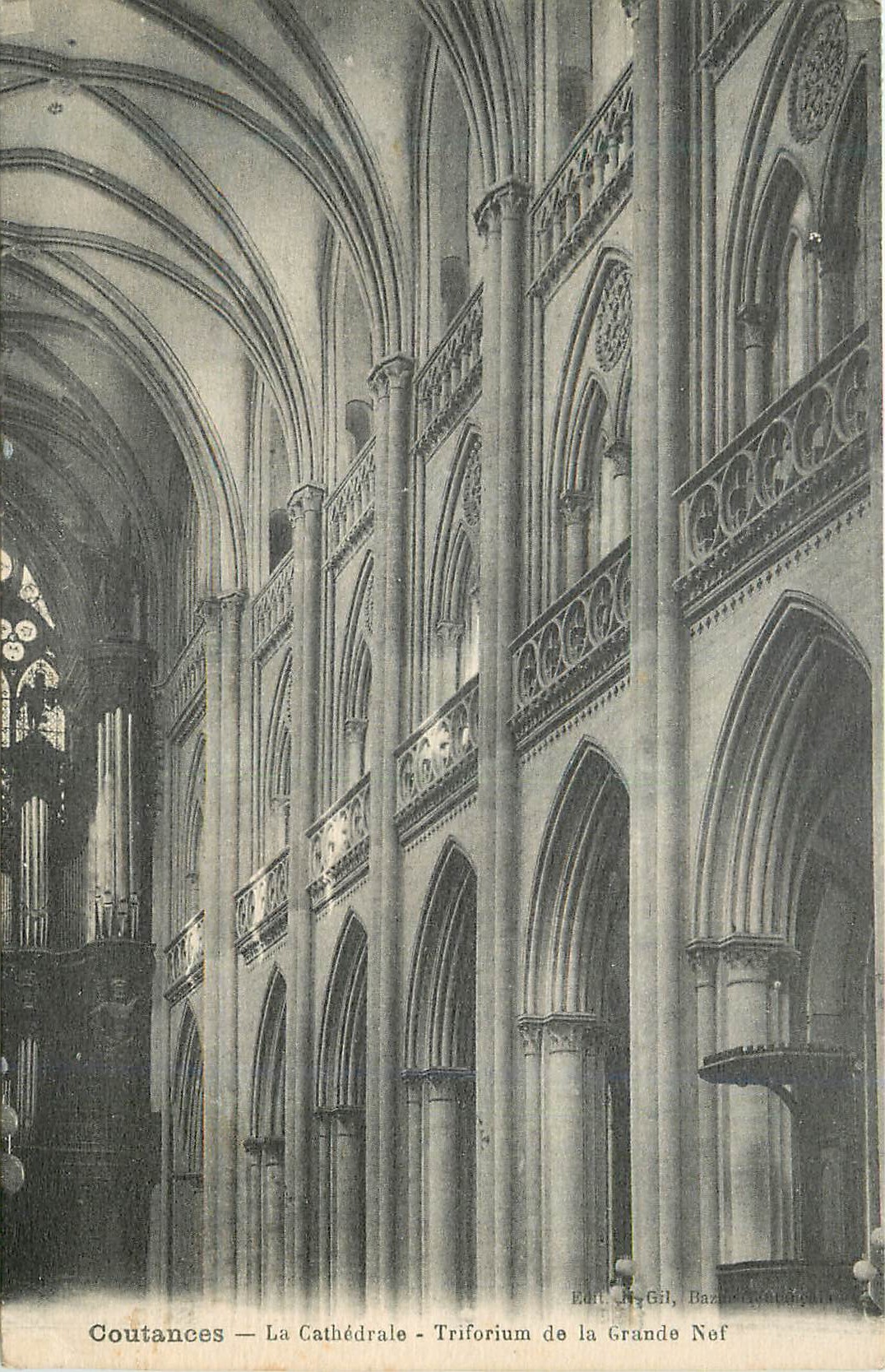 CPA Coutances La Cathedrale Triforium de la Grande Nef Orgue
