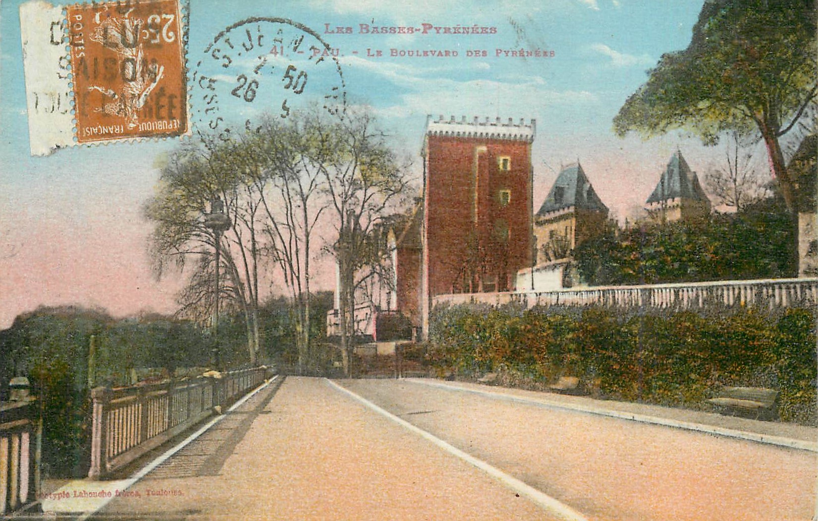 CPA Pau Les Basses Pyrenees Le Boulevard des Pyrenees