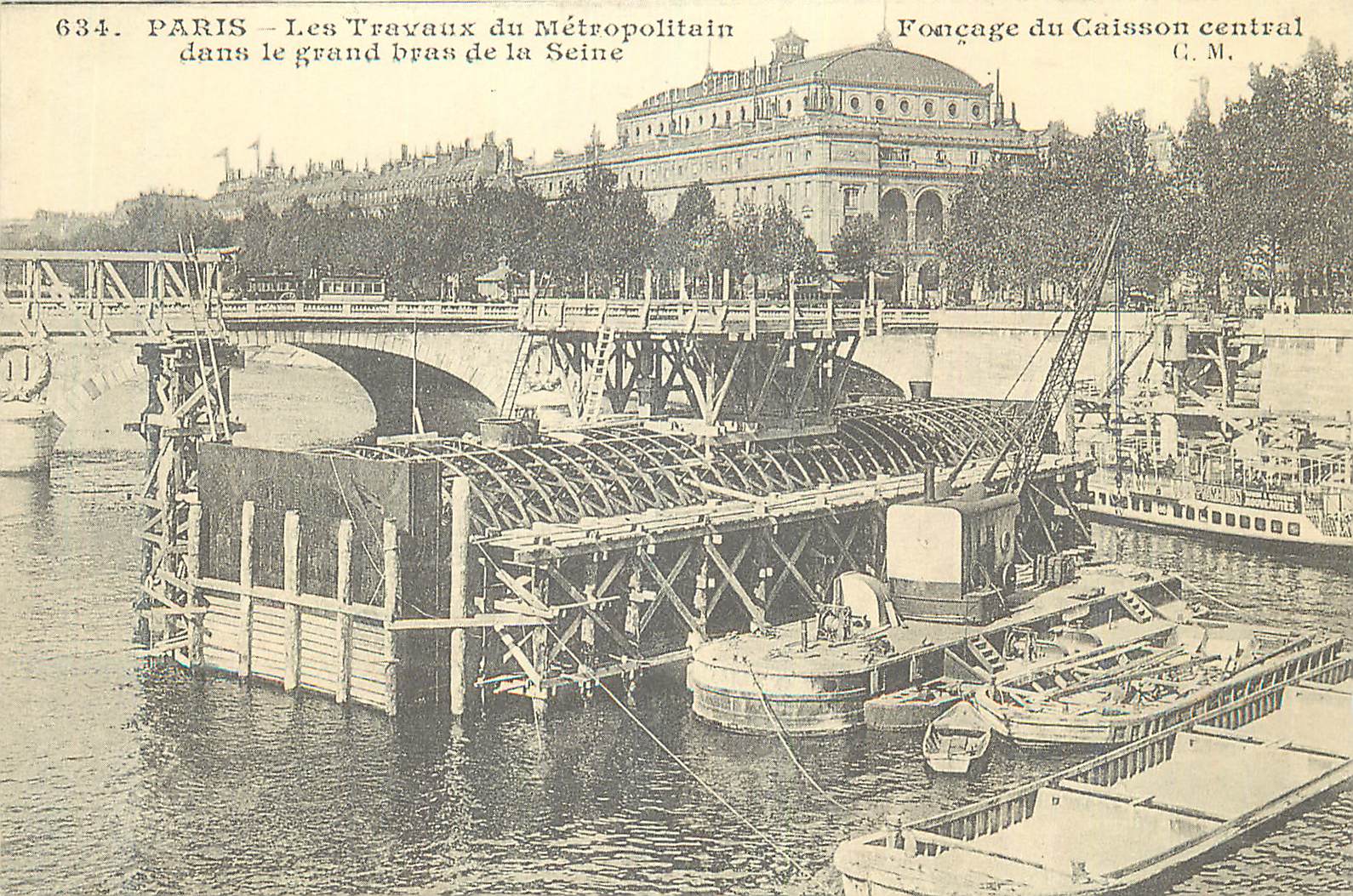 PARIS — Les Travaux du Métropolitain dans le grand bras de la Seine — Fonçage du Caisson central — G.M.