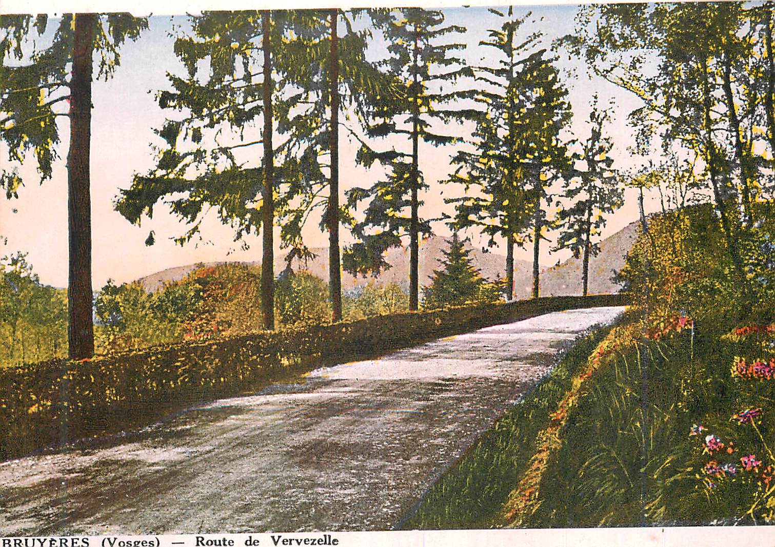 CPA Bruyeres (Vosges) Route de Vervezelle