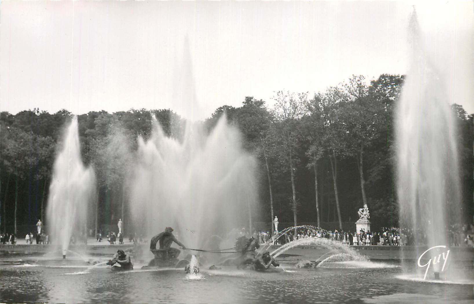 Fontaine du Luxembourg — vue panoramique — Guy