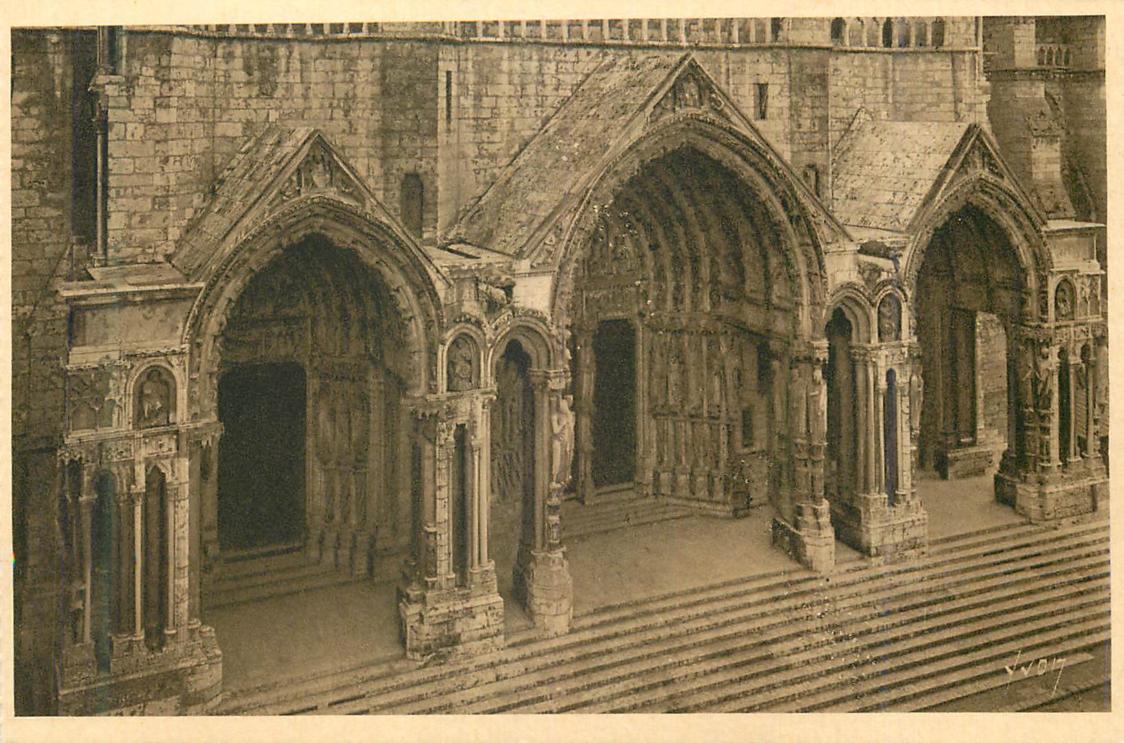 CPA Chartres (Eure et Loir) Le Portail Nord