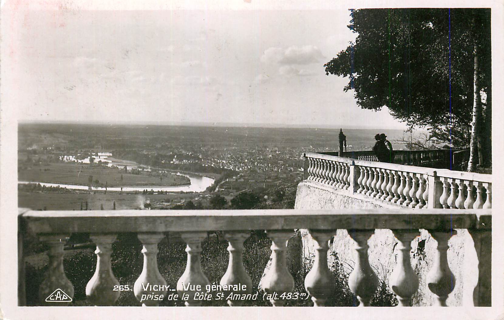 CPM Vichy Vue Generale prise de la Cote St Amand (alt 483 m)