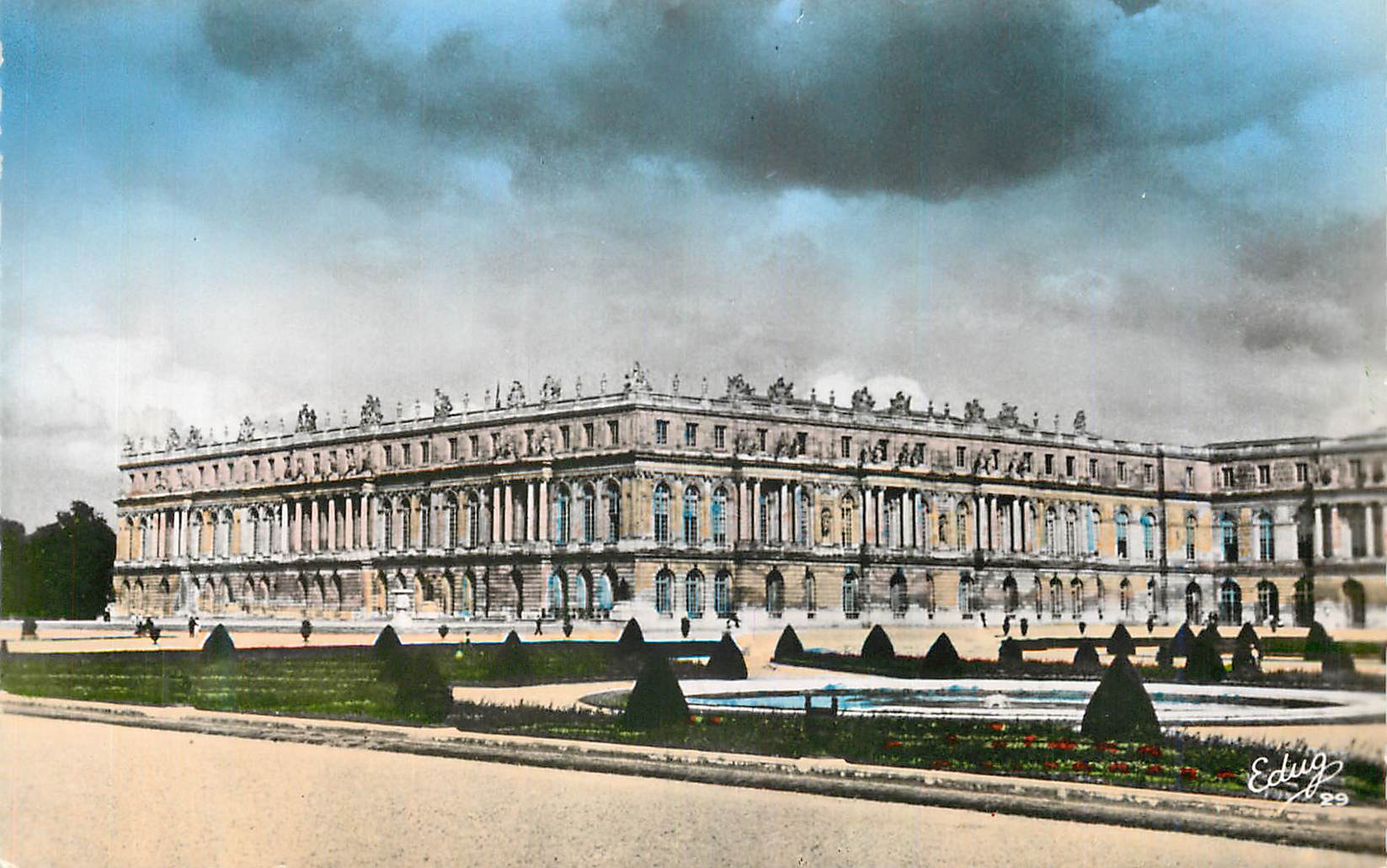 CPM Versailles Le Palais Le Parterre du Midi