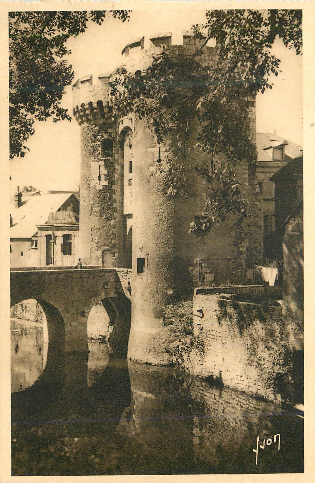 CPA Chartres (Eure et Loir) La Porte Guillaume