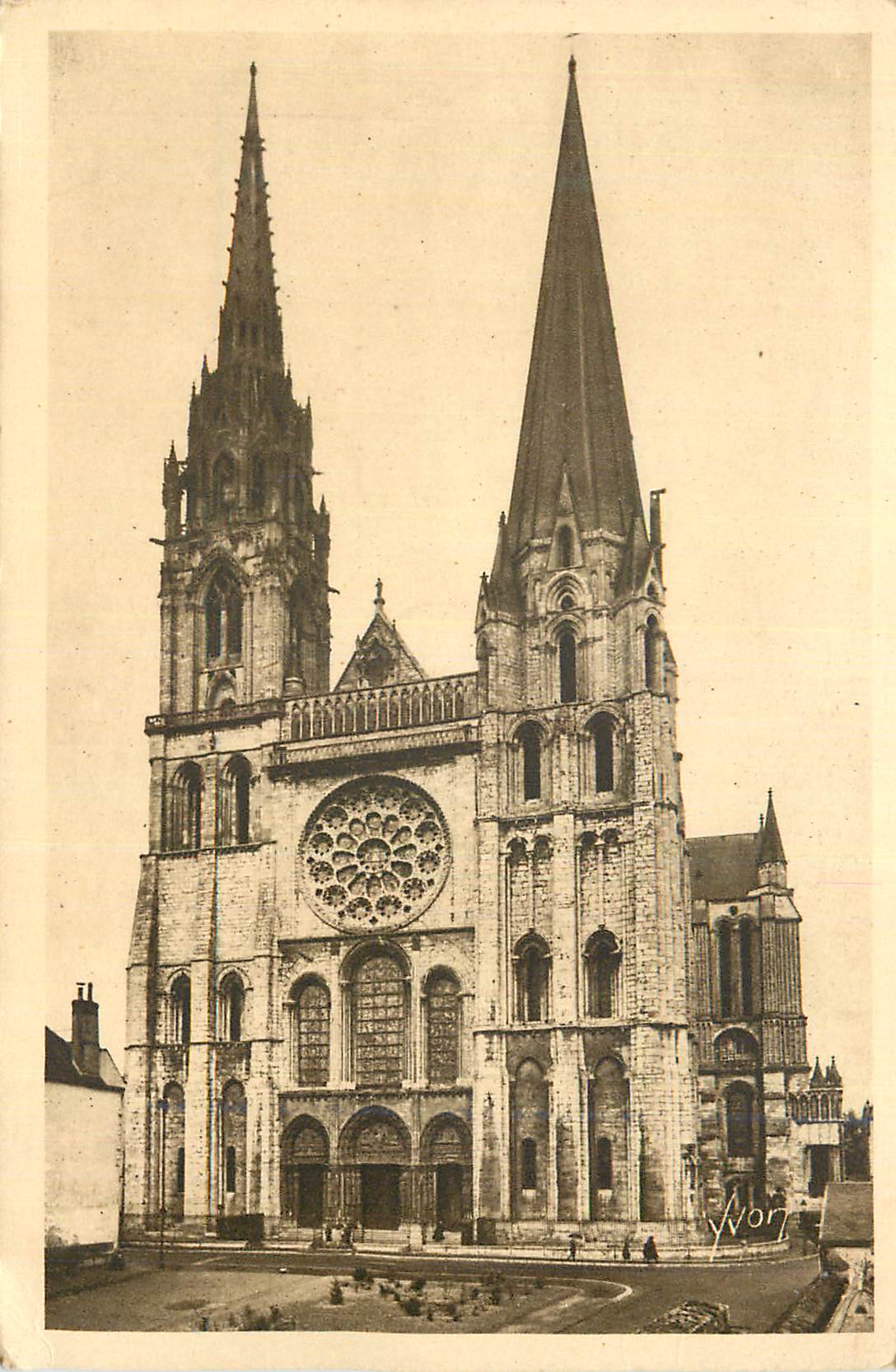 CPA Chartres (Eure et Loir) La Douce France La Cathedrale