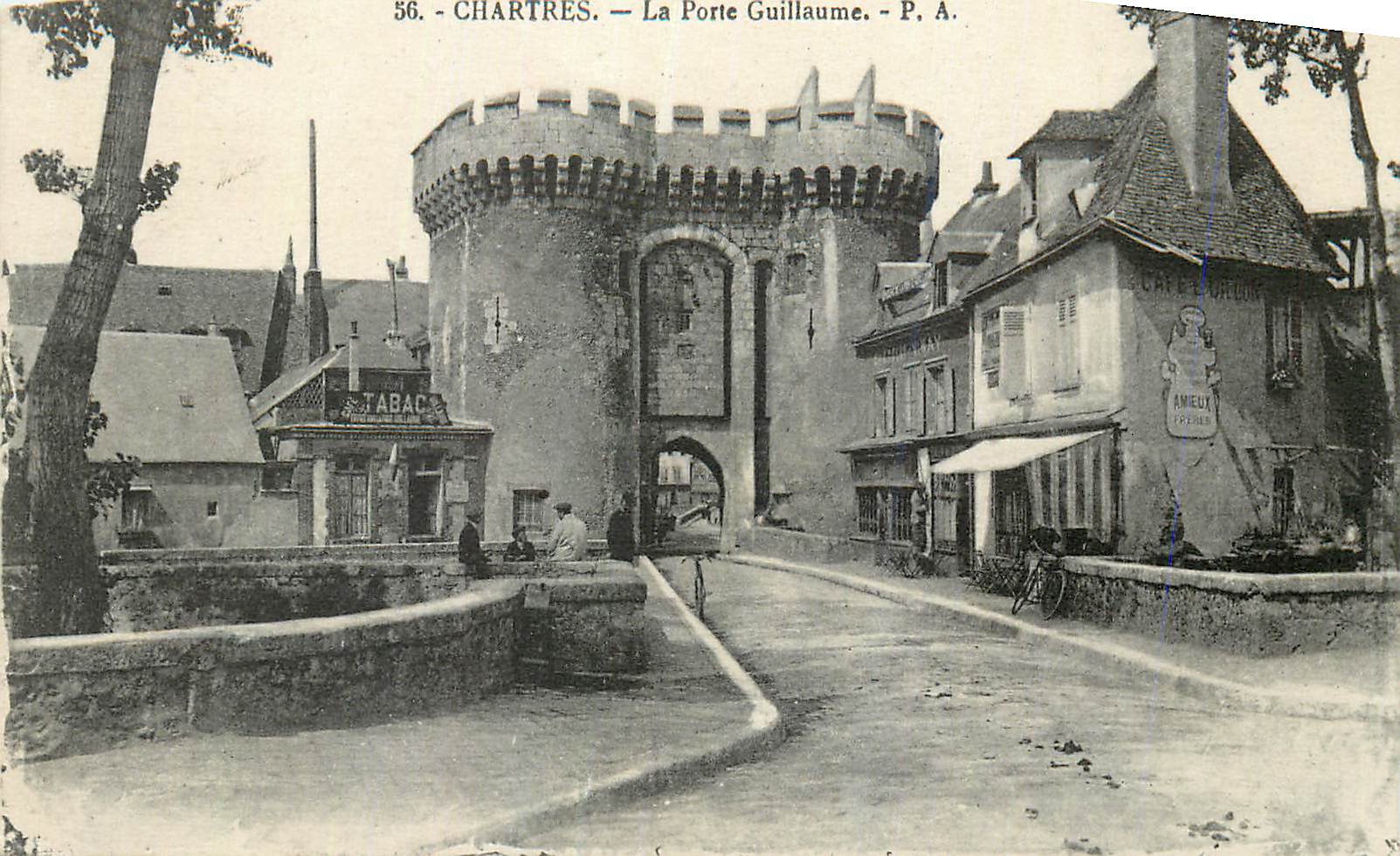 CPA Chartres La Porte Guillaume