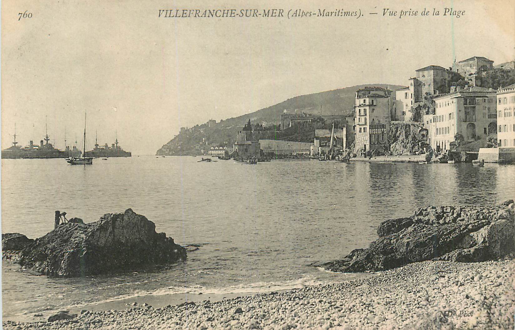 CPA Villefranche sur Mer (Alpes Maritimes) Vue prise de la Plage