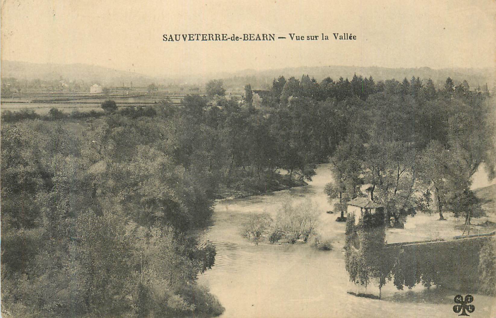 CPA Sauveterre de Bearn Vue sur la Vallee